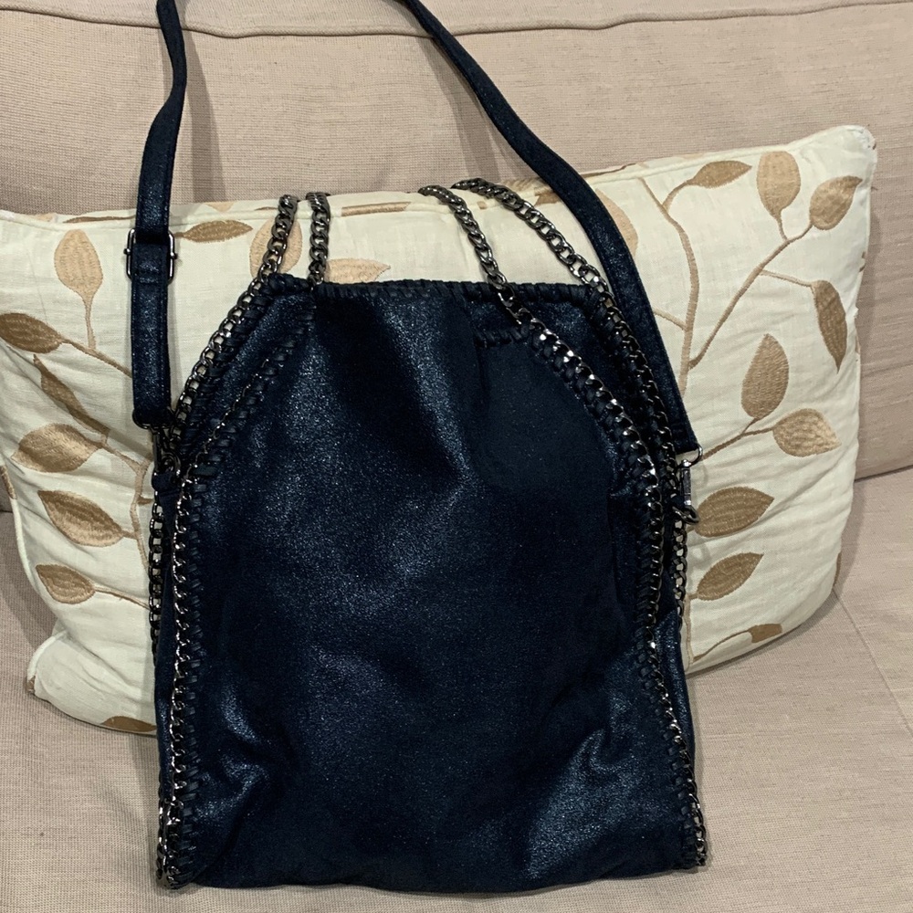 Stylish Black Chain-Trimmed Women's Bag